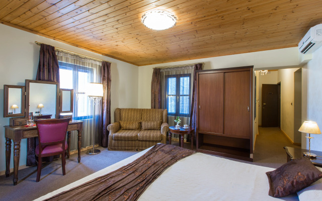 Dias Hotel