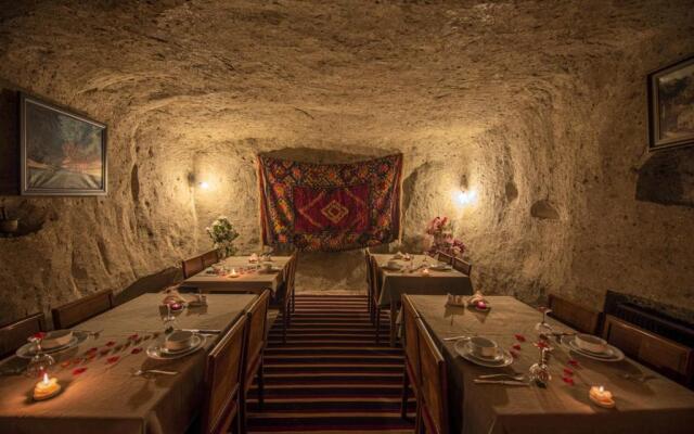 Cappadocia Antique Gelveri Cave Hotel