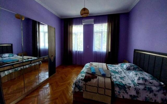 Lana's Guest House