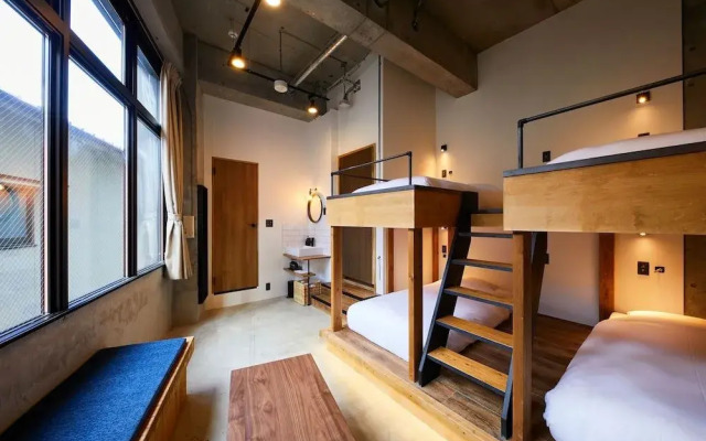 Mizuka Nakasu 7 Unmanned Hotel