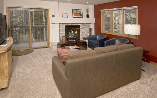 Townsend Place A206 1 Bedroom Condo by RedAwning