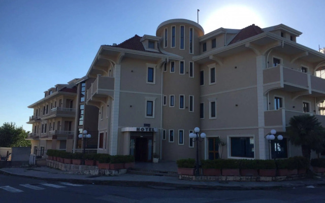 Aer Hotel Phelipe
