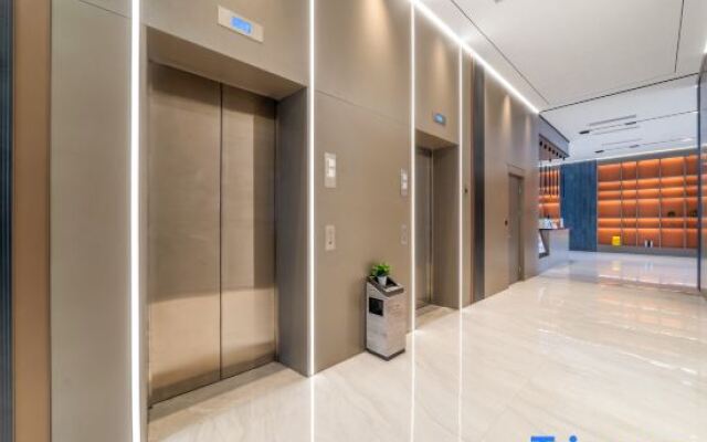 Interstellar Mei Gao Hotel