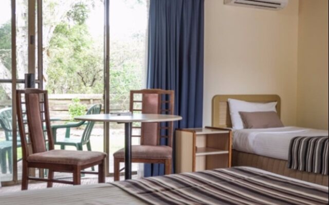 Reef Motor Inn