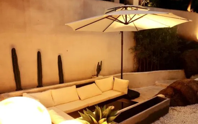 HHHO Tree House B&B (Badaling Water Gate Great Wall Branch)