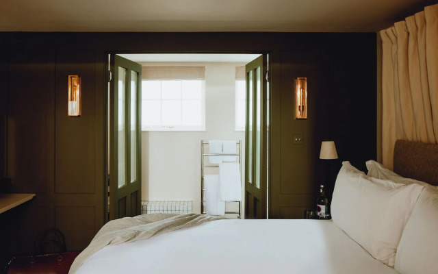 No.15 by GuestHouse, Bath