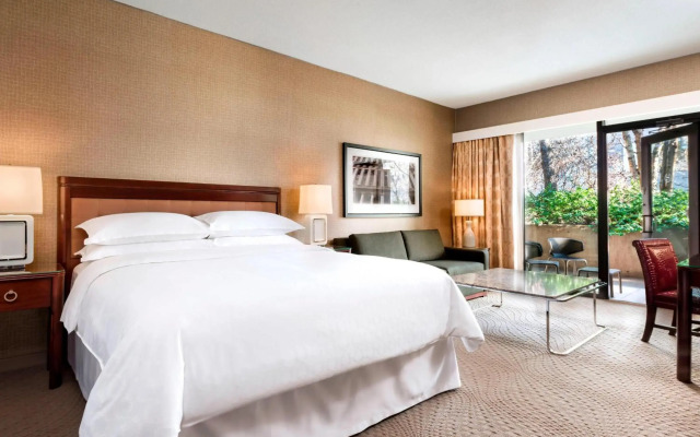Sheraton Centre Toronto Hotel
