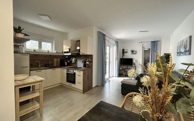 Blizina Mora II Modern Retreat