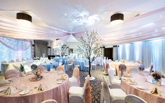 Elite Venue Selection Felbridge - Gatwick