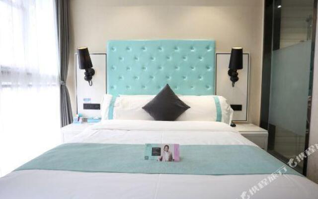 Xana Lite Hotelle (Zizhong Shanghehui)