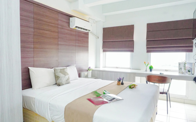Comfy And Compact Studio At Patraland Urbano Apartment
