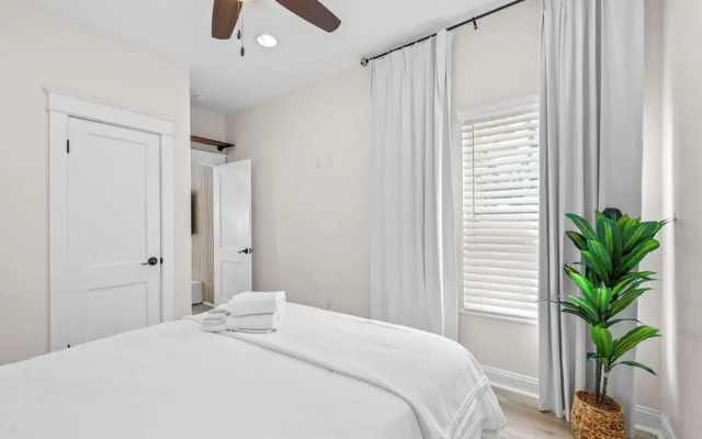 Barefoot Bungalow For 4