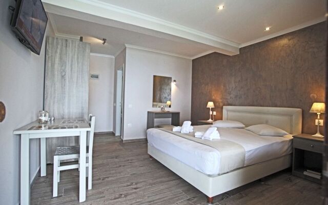Apollo Apartments & Studios