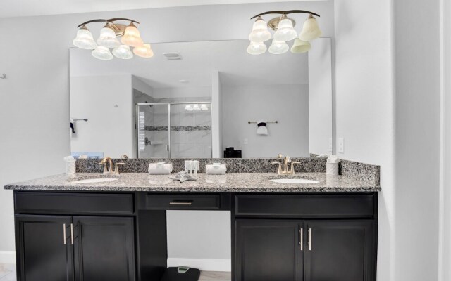 Vibrant Home With Spacious Pool!#6st5504