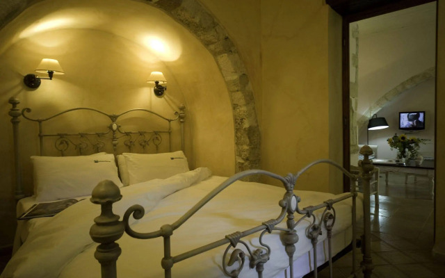 Mythos Suites Boutique Hotel