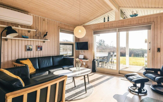 6 Person Holiday Home in Spottrup-by Traum