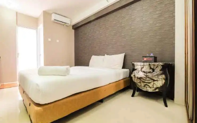 Simple Studio Apartment at Bassura City By Travelio