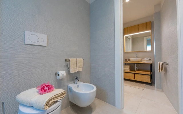Mina Apartment 100m From Sea