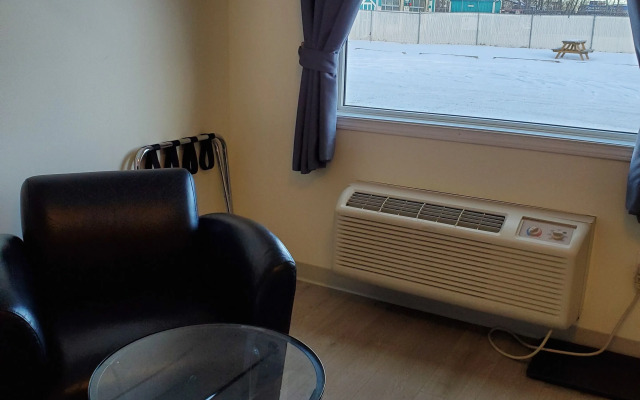 waintel studio-wainwright motel