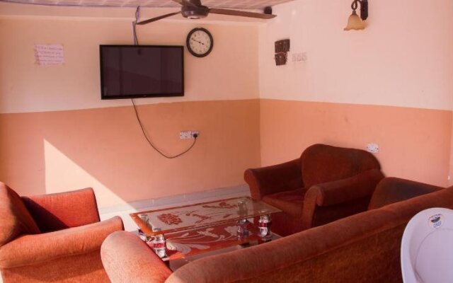Castle City Resort & Suites Annex