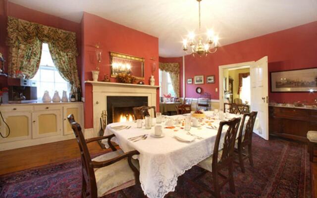 Caldwell House Bed & Breakfast