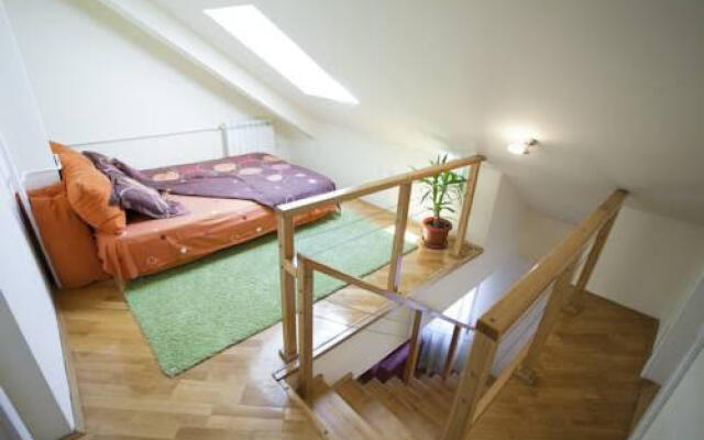 Apartments Grey, Violet i Dream