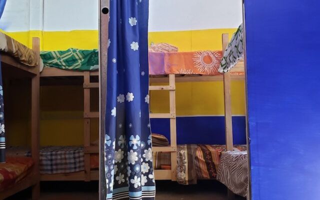 Surfing Hostal - Hostel