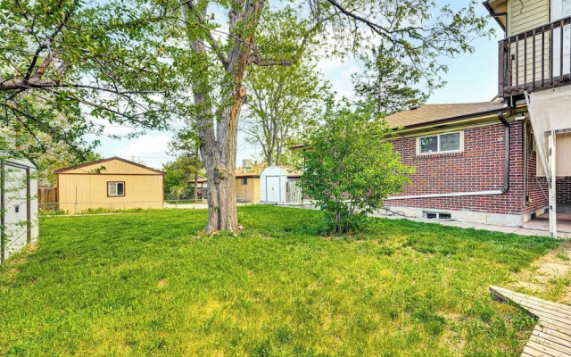 Near Family-friendly Attractions: Northglenn Home!