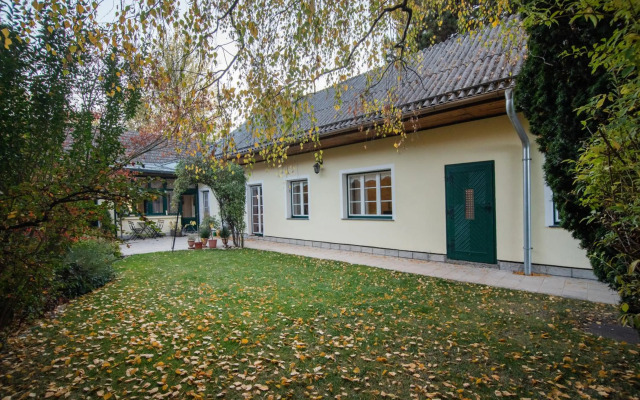 Renoviertes Bauernhaus mit Garten in Ruhelage