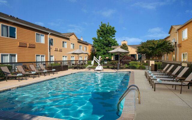 Sonesta Select Chattanooga Hamilton Place