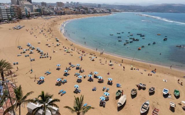 Yellow Sun Marine I By CanariasGetaway