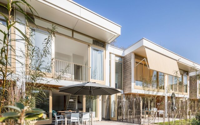 Luxurious Holiday Home With Dishwasher, 200 m From the Beach