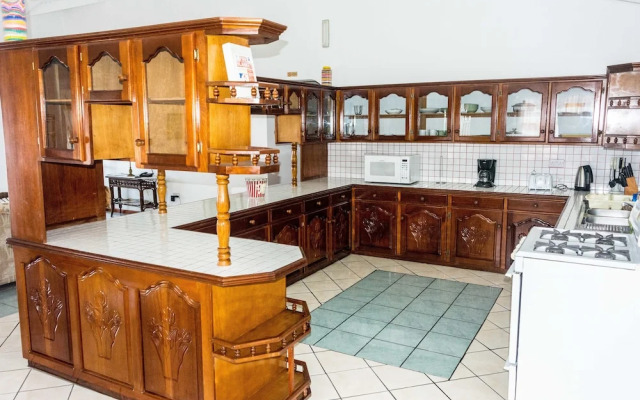 Cleopatra Villas