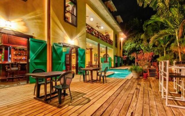 Toucan Suite @ Mahogany Hall