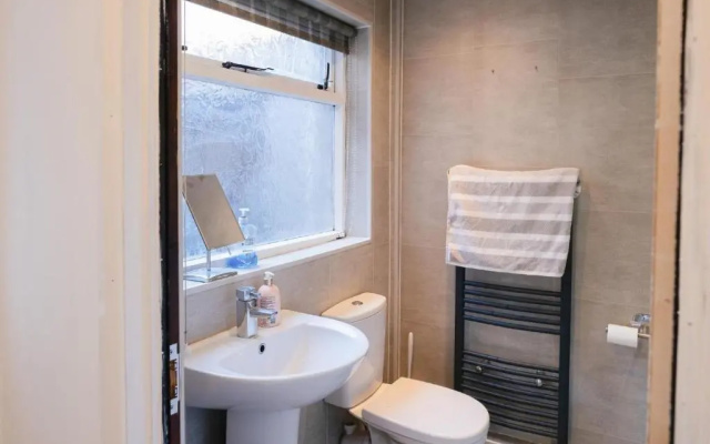 Super Modern 2BD City Center Apartment Belfast