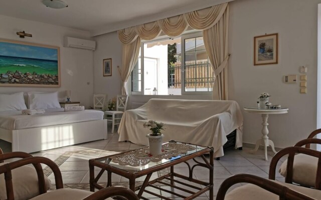 Charming 3-bed Villa in Sounio
