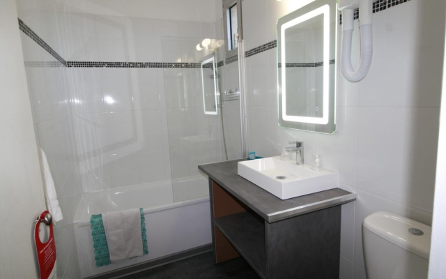 The Originals City, Hotel Azur, Fos sur Mer