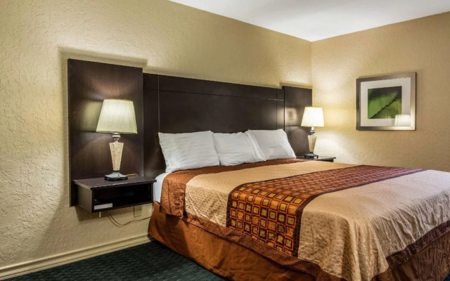Rodeway Inn Broken Bow - Hochatown