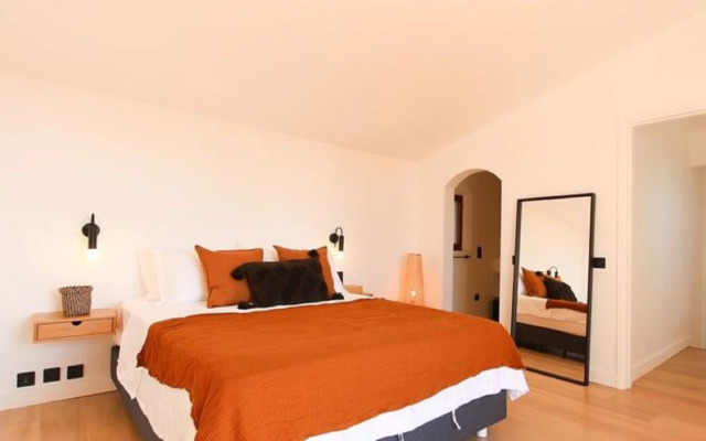 Majestic Holiday Home in Grimaud With Private Pool