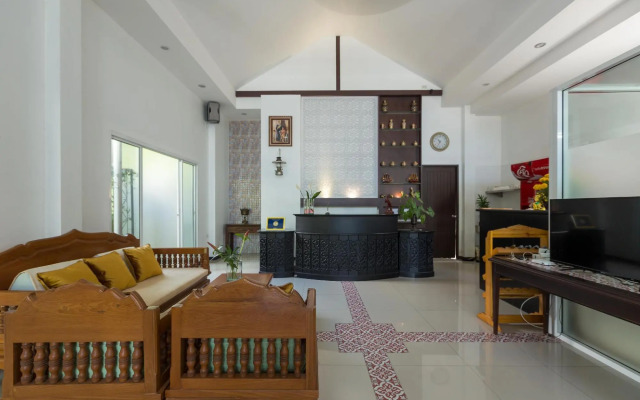 The Lantern Hostel and SPA