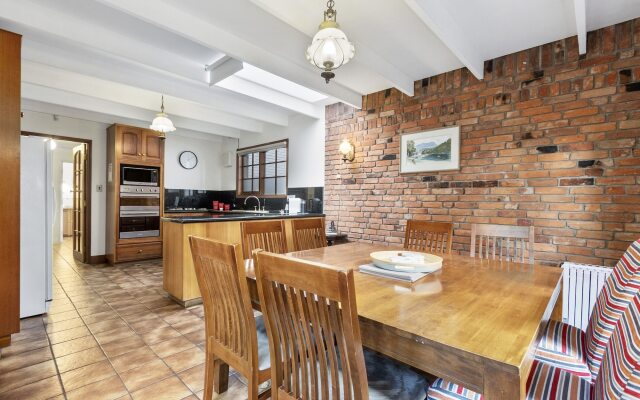 Grosvenor Court Apartments Hobart