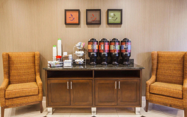 Hampton Inn Charleston-North