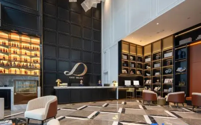 XANA Deluxe Foshan Qiandeng Lake Kingbuy Center Hotel