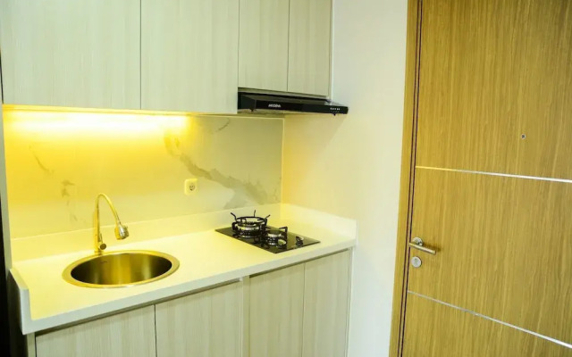 Sophisticated Studio at The Oasis Apartment