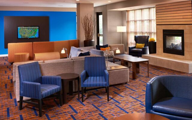Courtyard by Marriott Cincinnati-Covington