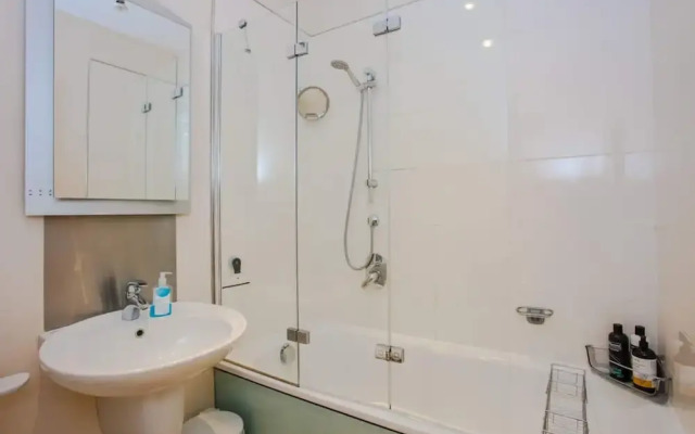 Luxury 2 Bedroom Apartment in London Bridge