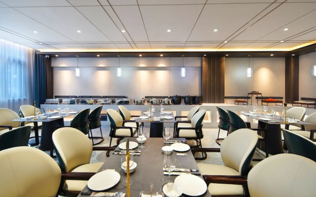 Radisson RED Beijing Universal Resort