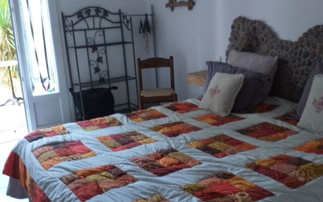 Les 3 Secs Chambre Dhote Independante