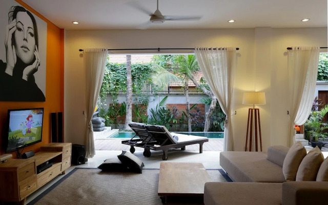 Del Mar Beach Villas-2 Bedroom Private Pool