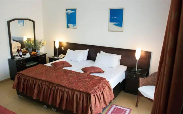 Aquarius Beach Hotel